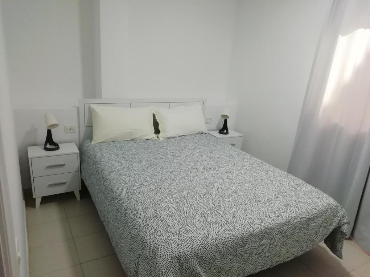 Avenida Deluxe Канделария Екстериор снимка